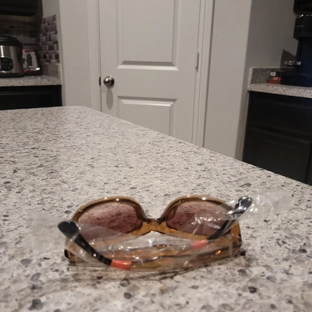Tom’s Rose Crystal Kitty Brown Gardient Women's  Sunglass